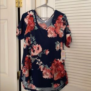 LulaRoe Morgan flower Top